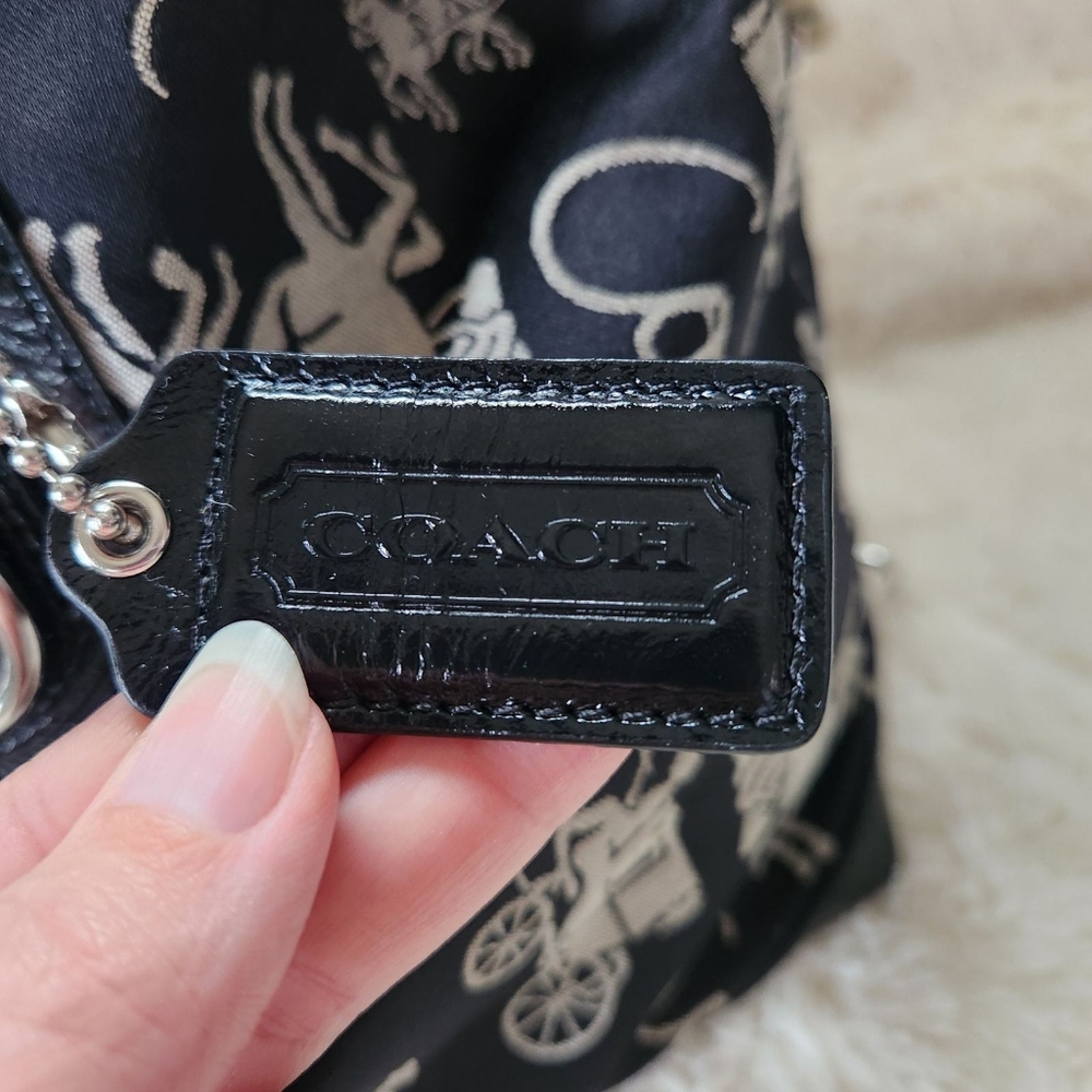 2010 Coach Ashley Horse & Carriage Satchel Black Sateen & Patent Leather - Picture 4 of 13